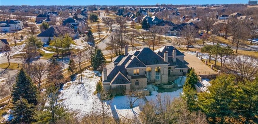 9800 N Revere Avenue, Kansas City, MO 64154