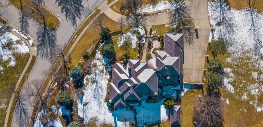 9800 N Revere Avenue, Kansas City, MO 64154