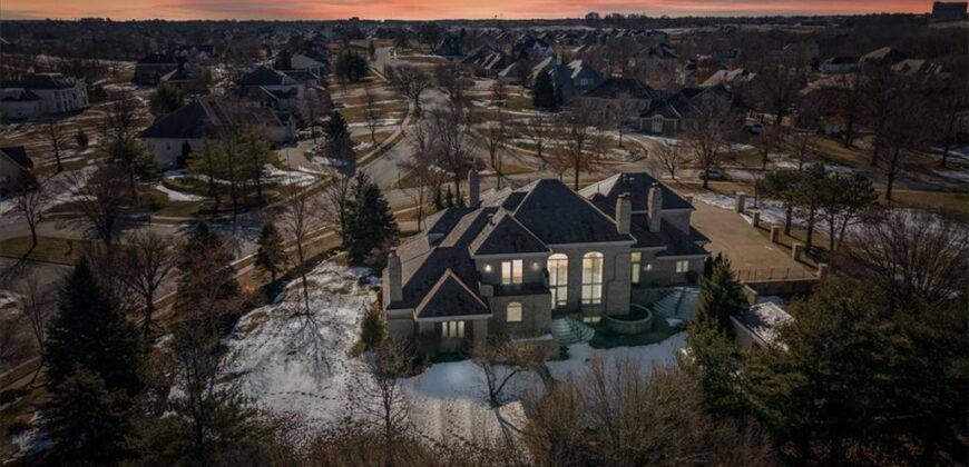 9800 N Revere Avenue, Kansas City, MO 64154