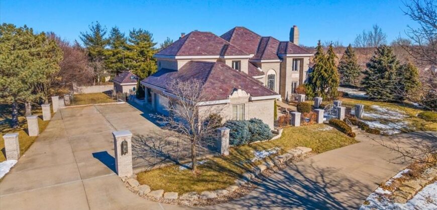 9800 N Revere Avenue, Kansas City, MO 64154