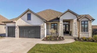 2908 NE 102nd Street, Kansas City, MO 64155