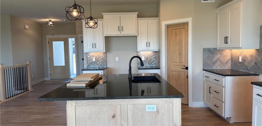 12915 N Champanel Way, Platte City, MO 64079