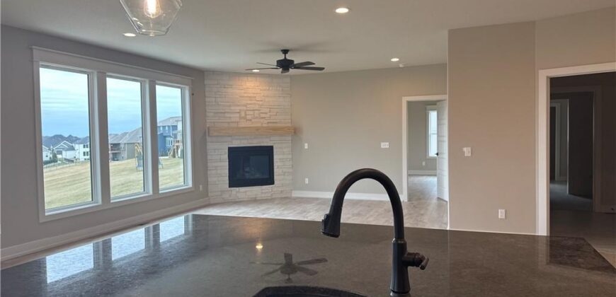 12925 N Champanel Way, Platte City, MO 64079