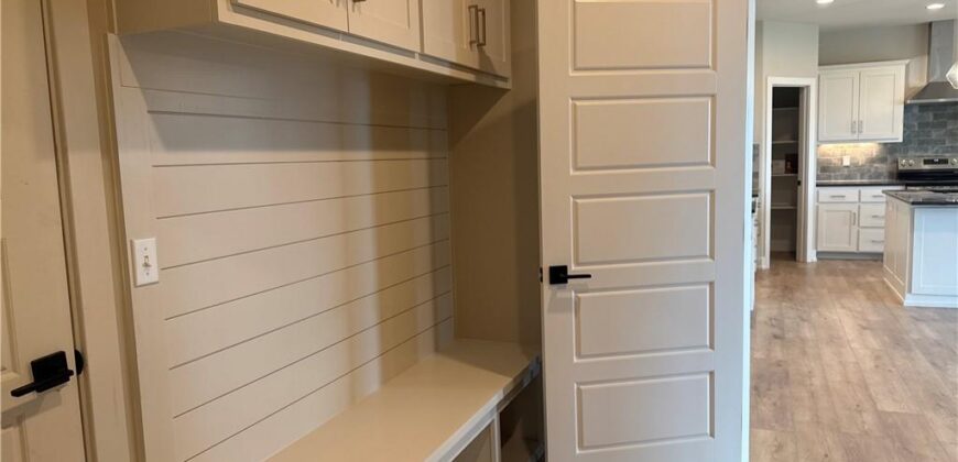 12925 N Champanel Way, Platte City, MO 64079