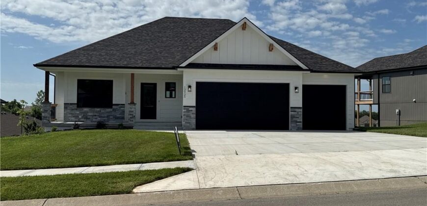 12925 N Champanel Way, Platte City, MO 64079