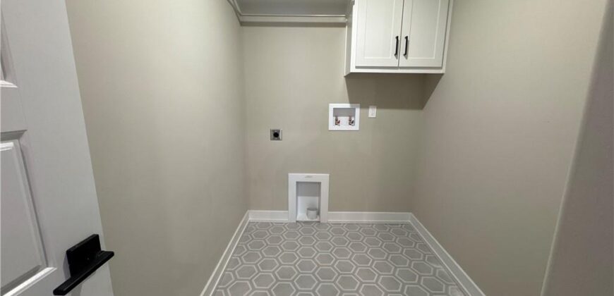 12585 N Beacon Court, Platte City, MO 64079