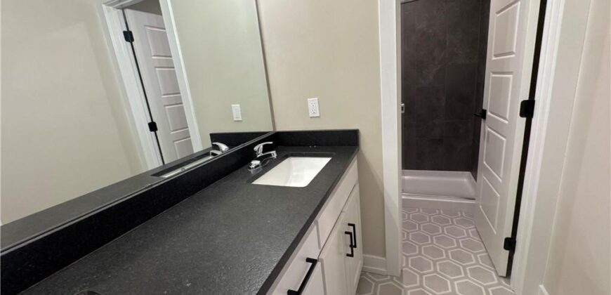 12585 N Beacon Court, Platte City, MO 64079