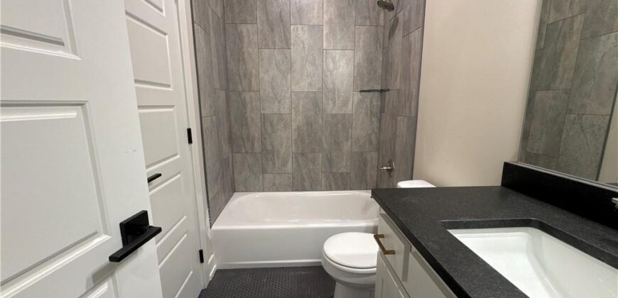 12860 N Champanel Way, Platte City, MO 64079