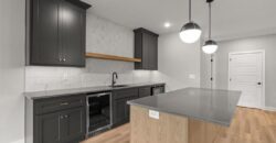 8732 N Lewis Avenue, Kansas City, MO 64157