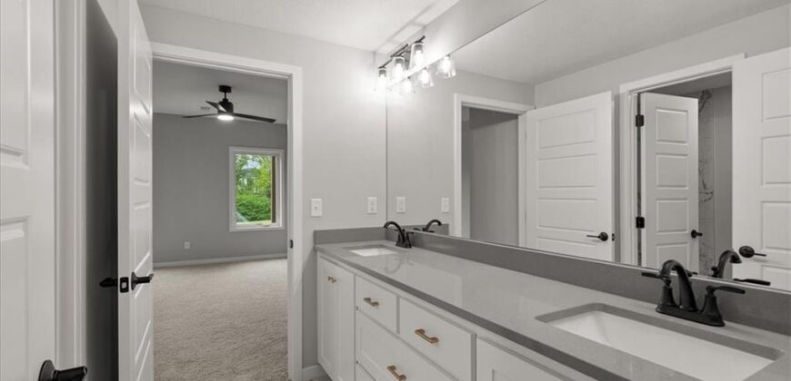 8732 N Lewis Avenue, Kansas City, MO 64157