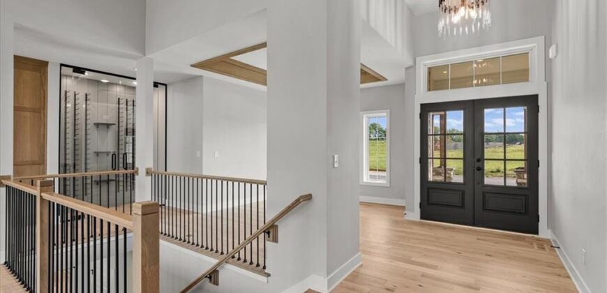 8732 N Lewis Avenue, Kansas City, MO 64157