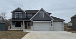 18000 N Peach Blossom Drive, Platte City, MO 64079