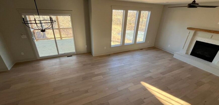 13413 Oakridge Drive, Kearney, MO 64060