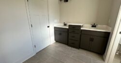 13413 Oakridge Drive, Kearney, MO 64060