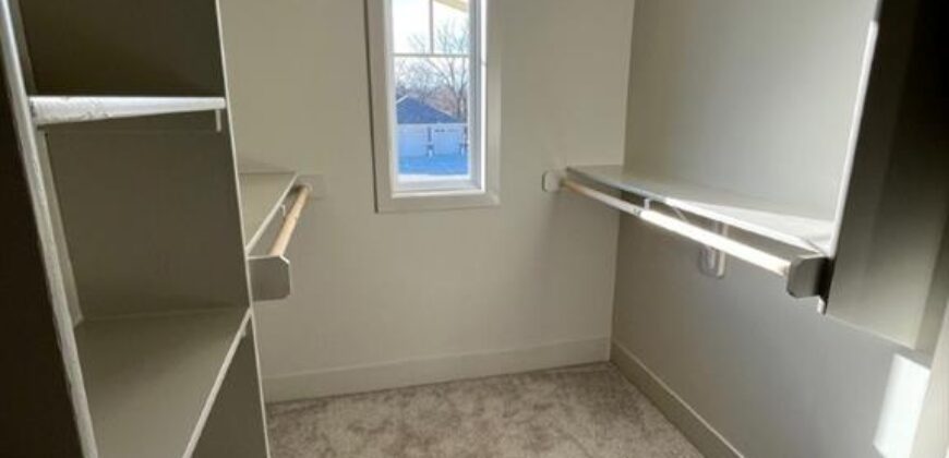 13413 Oakridge Drive, Kearney, MO 64060