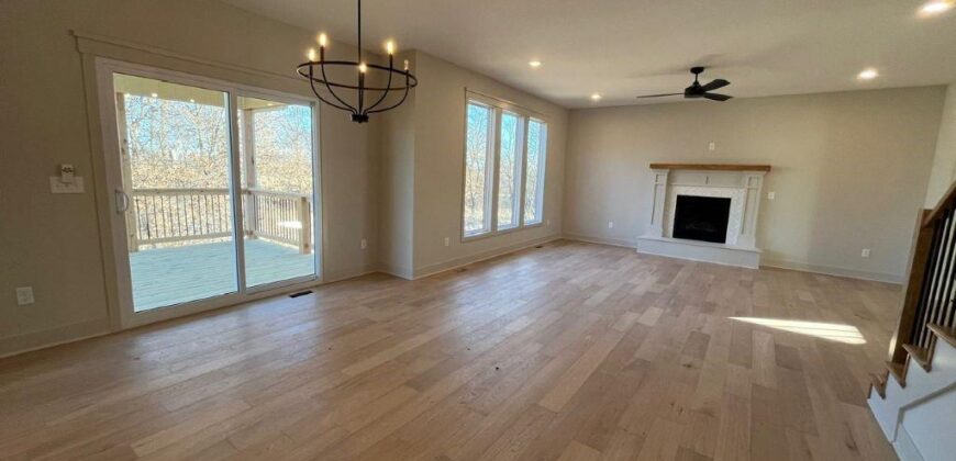 13413 Oakridge Drive, Kearney, MO 64060