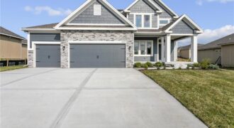 11031 N Bristol Avenue, Kansas City, MO 64156