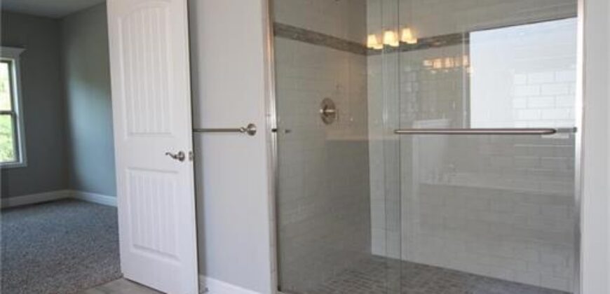 11440 N Auburndale Circle, Kansas City, MO 64157