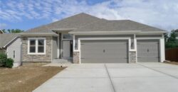 11440 N Auburndale Circle, Kansas City, MO 64157