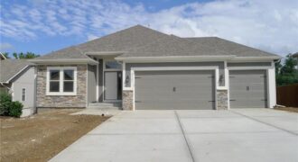 11440 N Auburndale Circle, Kansas City, MO 64157