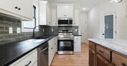 604 Blackhawke Drive, Smithville, MO 64089