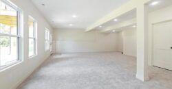 604 Blackhawke Drive, Smithville, MO 64089