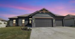 604 Blackhawke Drive, Smithville, MO 64089