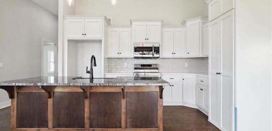 508 Whitetail Court, Smithville, MO 64089