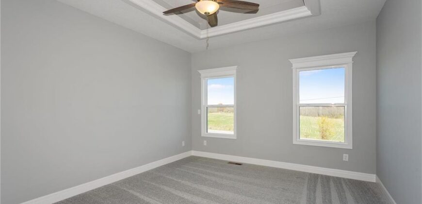8890 N Monroe Avenue, Kansas City, MO 64156