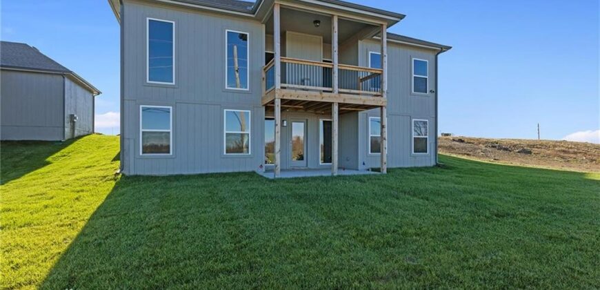 8890 N Monroe Avenue, Kansas City, MO 64156