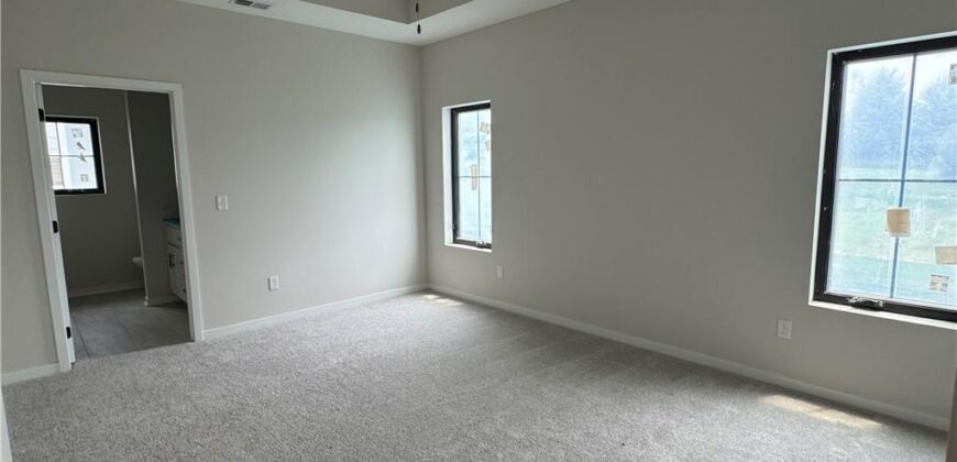 1975 Harvest Road, Liberty, MO 64068