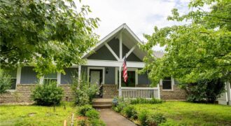 5710 NW Raintree Drive, Parkville, MO 64152