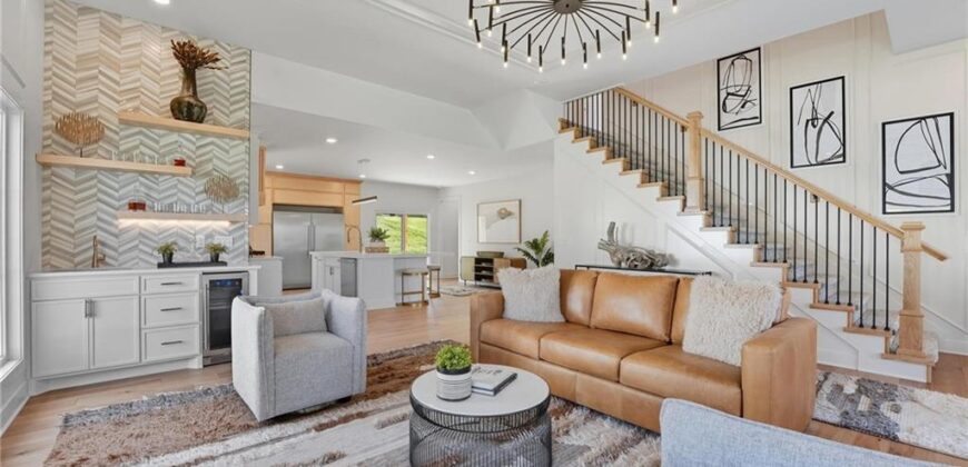 9815 Ambrosia Lane, Parkville, MO 64152