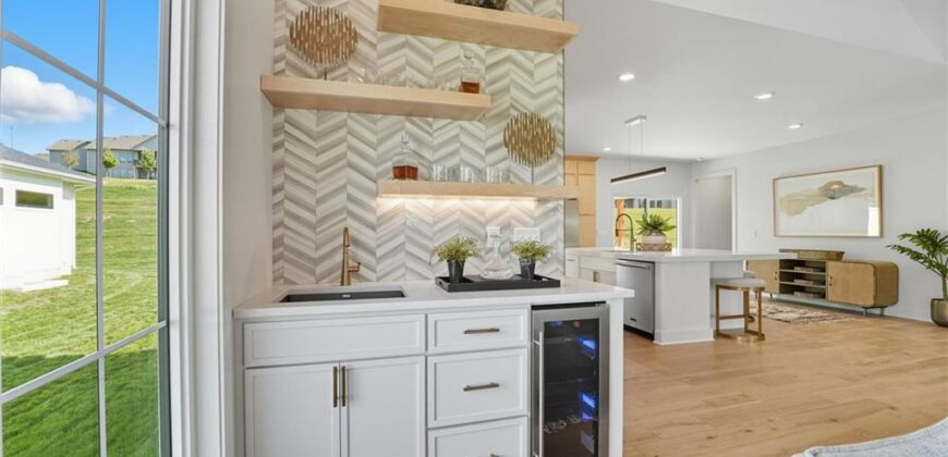 9815 Ambrosia Lane, Parkville, MO 64152