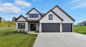 9785 Ambrosia Lane, Parkville, MO 64152