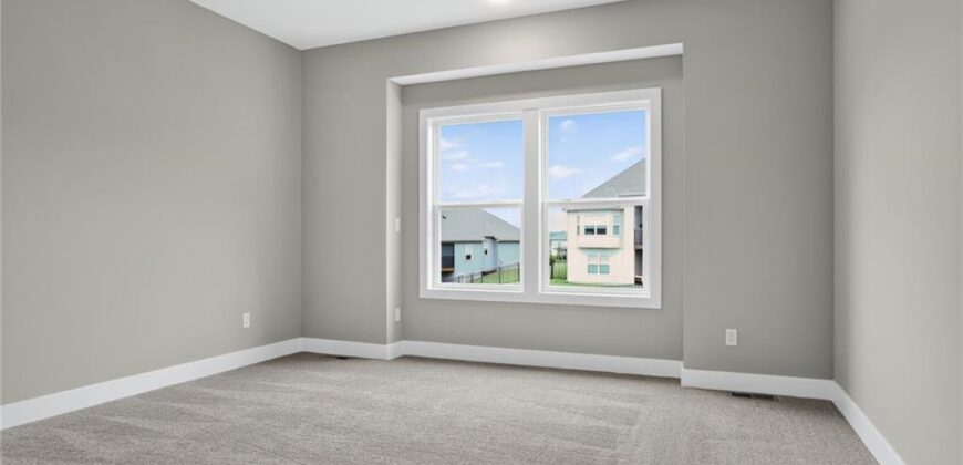 13670 NW 71st Street, Parkville, MO 64152