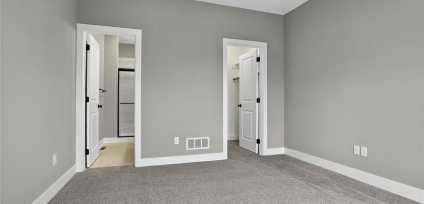 13670 NW 71st Street, Parkville, MO 64152