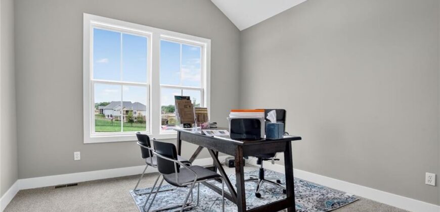 13670 NW 71st Street, Parkville, MO 64152