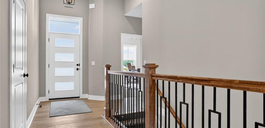 13670 NW 71st Street, Parkville, MO 64152