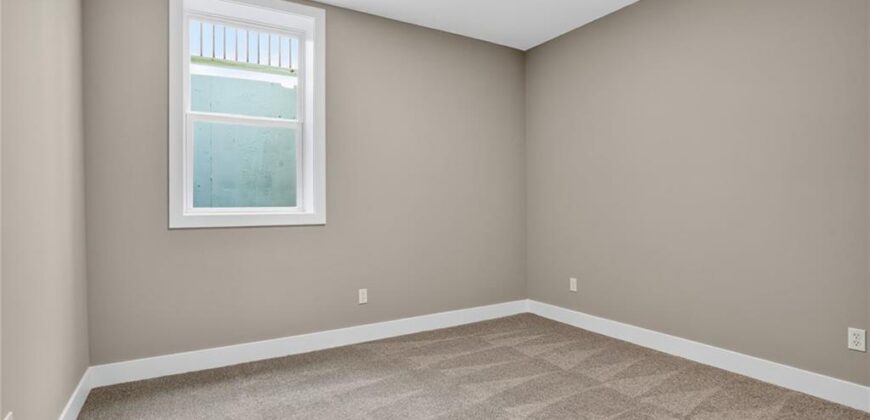13670 NW 71st Street, Parkville, MO 64152