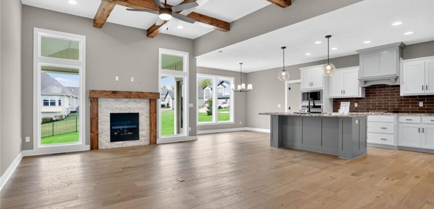 13670 NW 71st Street, Parkville, MO 64152
