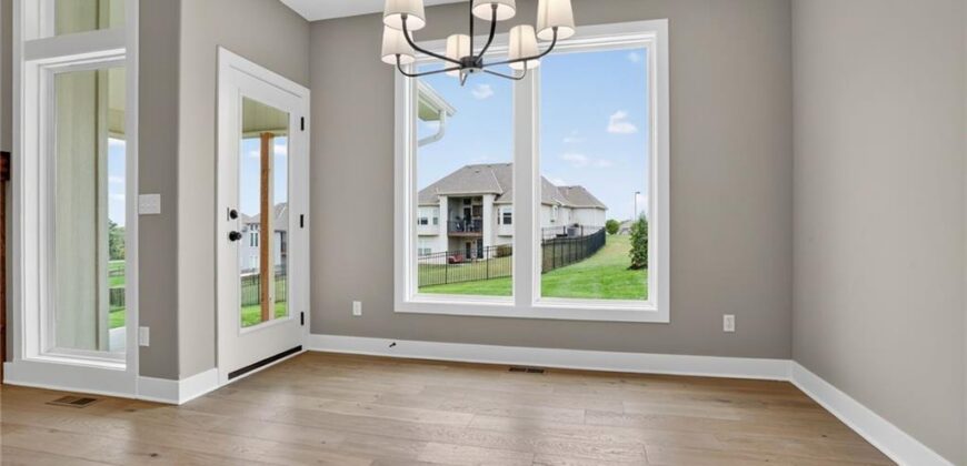 13670 NW 71st Street, Parkville, MO 64152