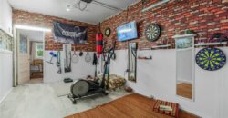 5521 N Wayne Avenue, Kansas City, MO 64118