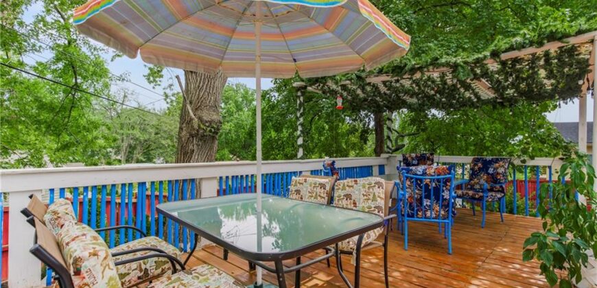 5521 N Wayne Avenue, Kansas City, MO 64118