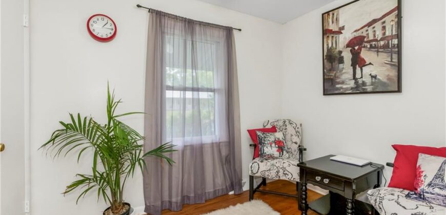 5521 N Wayne Avenue, Kansas City, MO 64118