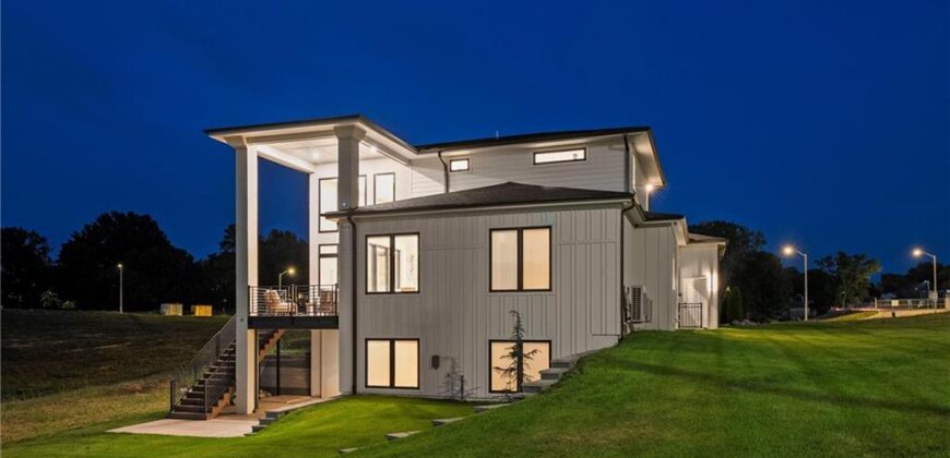 2707 NW 84th Terrace, Kansas City, MO 64154