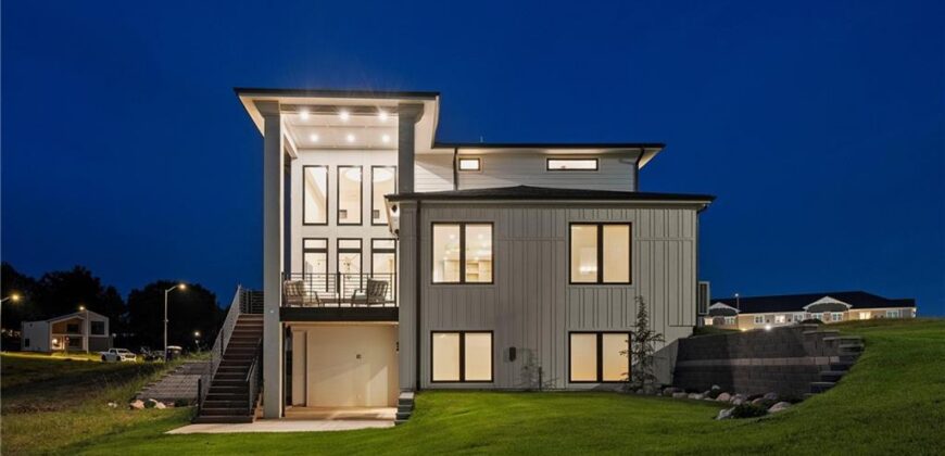 2707 NW 84th Terrace, Kansas City, MO 64154