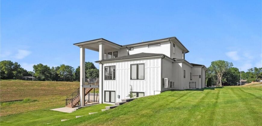 2707 NW 84th Terrace, Kansas City, MO 64154
