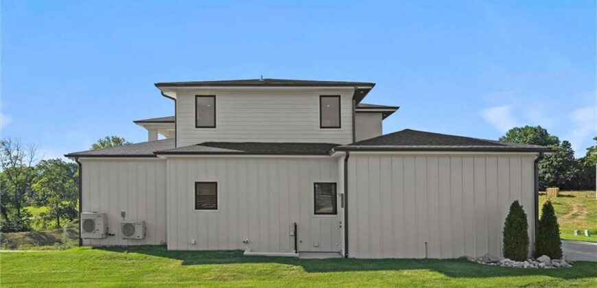 2707 NW 84th Terrace, Kansas City, MO 64154