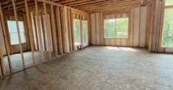13715 NW 70th Street, Parkville, MO 64152